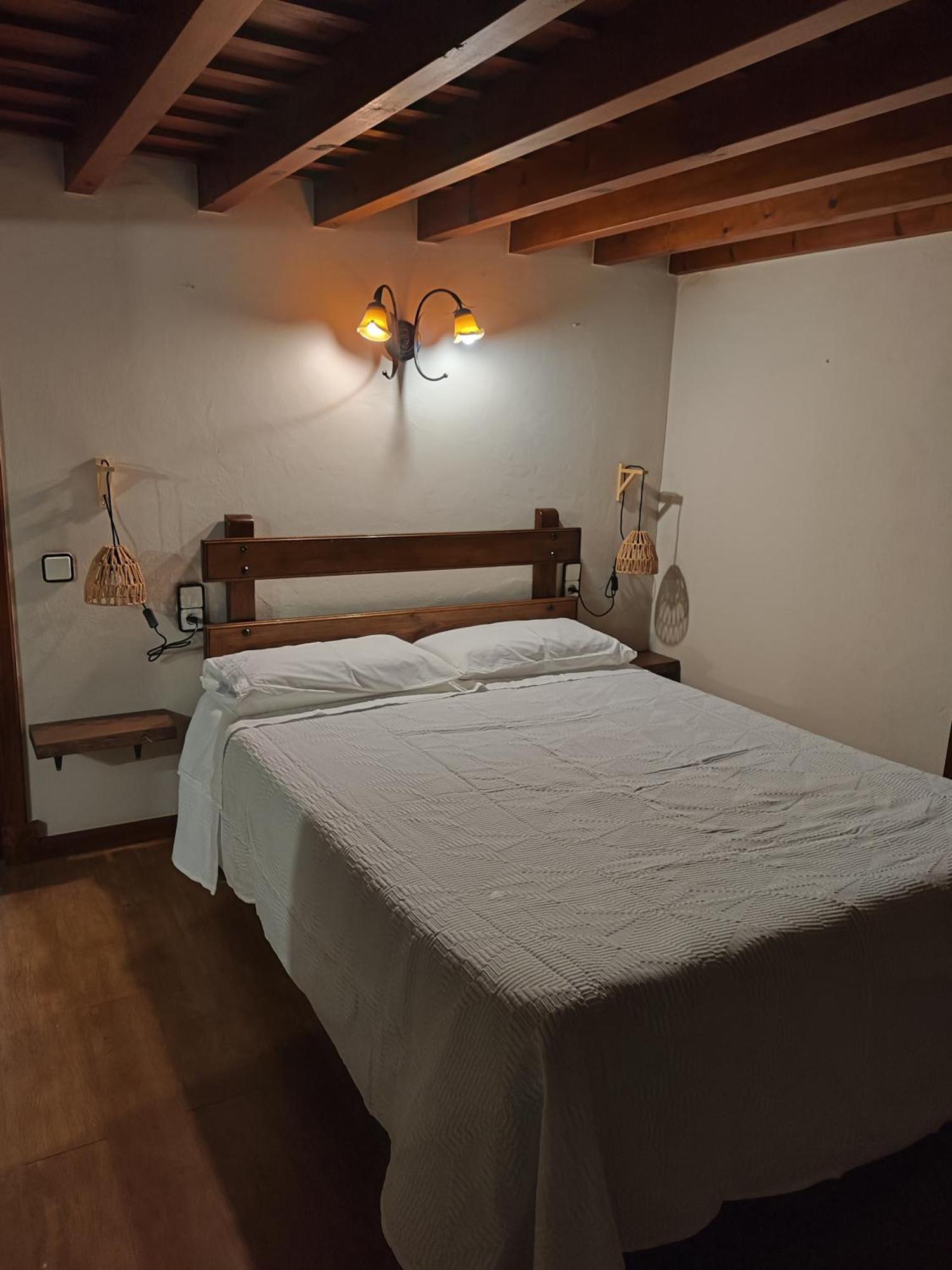Pension Castio Santillana del Mar Extérieur photo