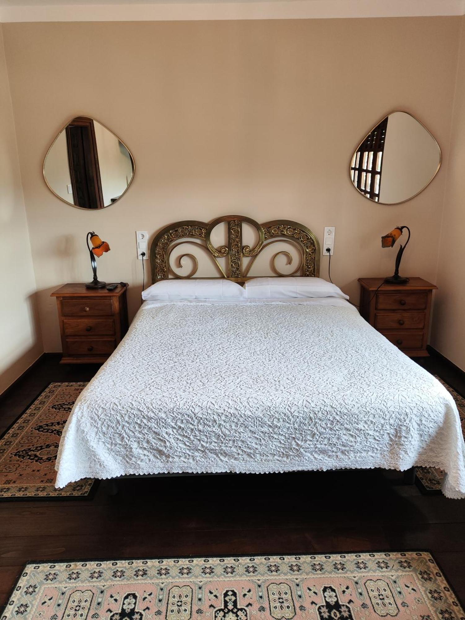 Pension Castio Santillana del Mar Extérieur photo